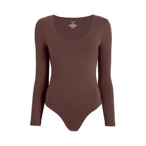 Women's Long Sleeve Scoop Neck Bodysuit - Coffee - Coffee / S
